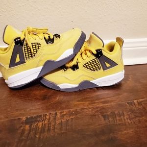 Air Jordan 4 Retro "Lightning" 2021 GS